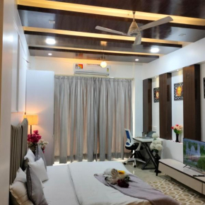 super luxurious room with bathtube